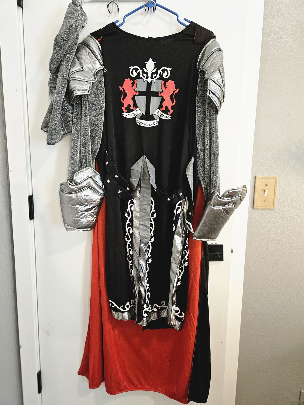 Medieval Knight Costume - Black, Red & Silver Teen